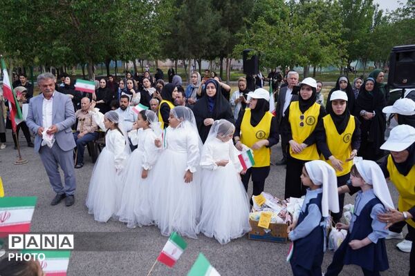 جشنواره ملی میناب ۱۶۸ با حضور ۱۶۸ نوآموز کودکستانی‌