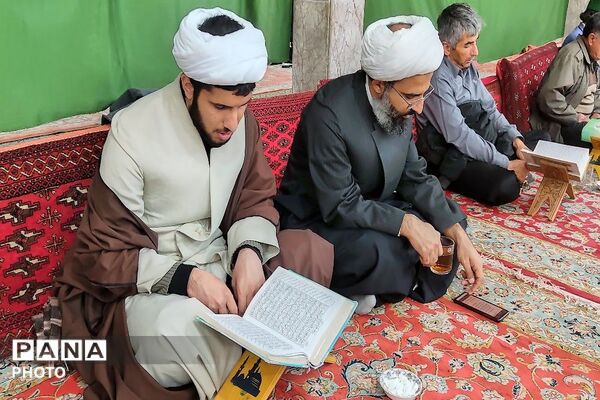 مراسم احیا و عزاداری شب اول قدر در شهر بار نیشابور  