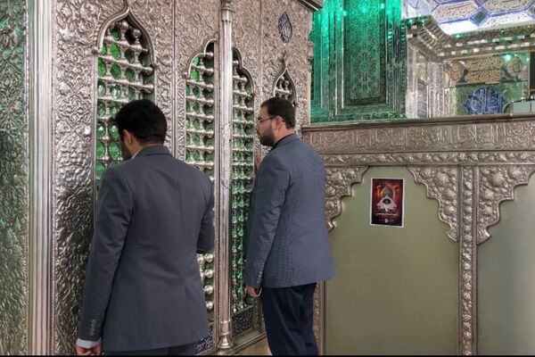 قائم مقام سازمان دانش‌آموزی در حرم مطهر حضرت احمد ابن موسی (ع) در شیراز