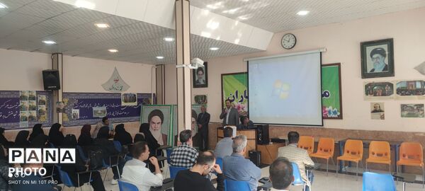 انجمن  اولیا و مربیان  هنرستان فنی شهید مدرس (ره) کاشمر