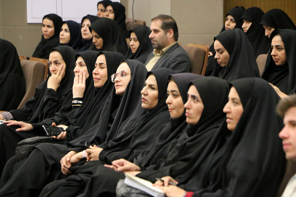 همایش سراسری «ما با هم می آموزیم»