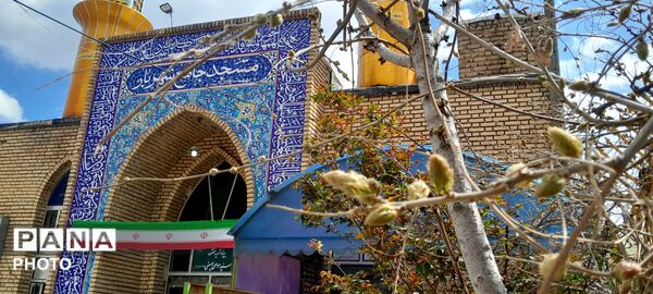  اقامه نماز عبادی سیاسی جمعه همزمان با سی و چهارمین روز شهادت قائد امت حضرت آیت الله خامنه‌ای 