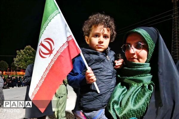 دیشموکی‌ها همچنان پای کار انقلاب