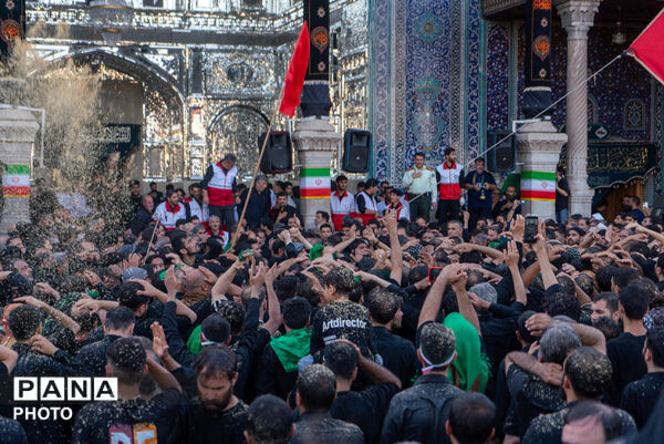 جلوه‌های ویژه از عزاداری هیات چهل اختران قم در روز عاشورا