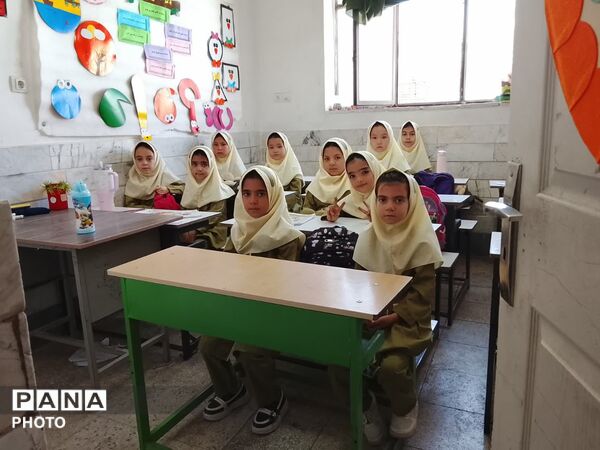 کلاس های جبرانی تابستانه دبستان حضرت زینب (س) شهر جعفریه 