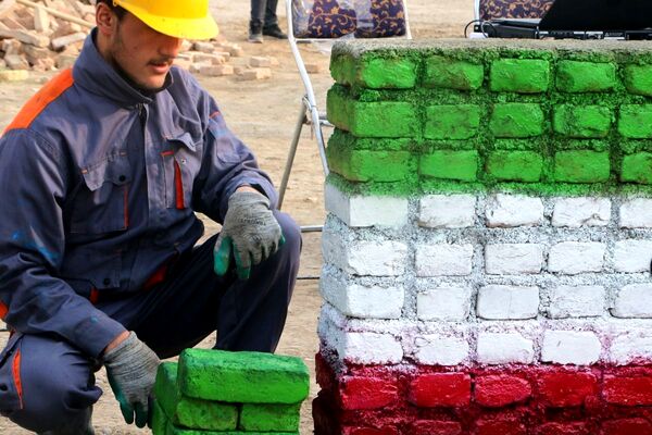 خشتِ بنای مدرسه ۱۸ کلاسه در شهرری گذاشته شد