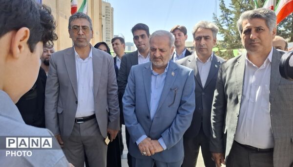 آغاز سال تحصیلی با عطر نیایش؛ طنین زنگ نماز در منطقه ۳