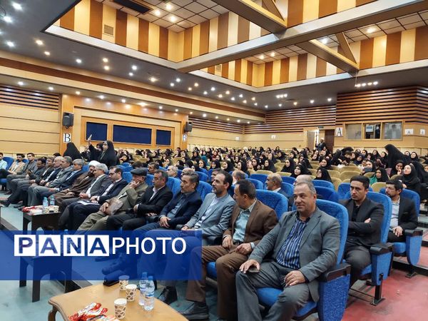 از فرهنگیان شاخص خرمدره تقدیر شد