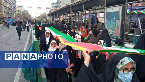 تجدید پیمان مردم پایتخت در روز ۲۲ بهمن