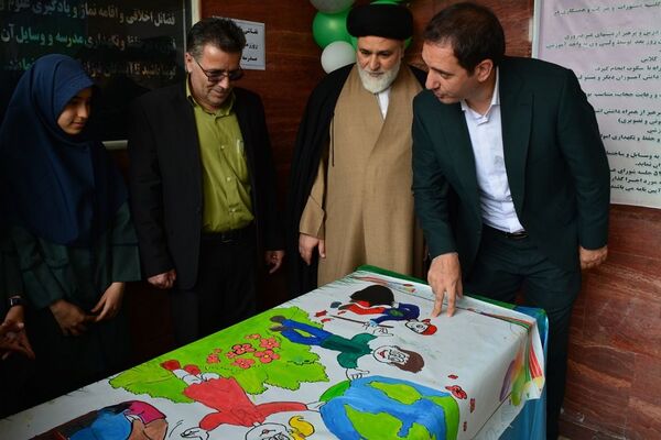 برگزاری مراسم هفته زمین پاک در بهارستان‌دو