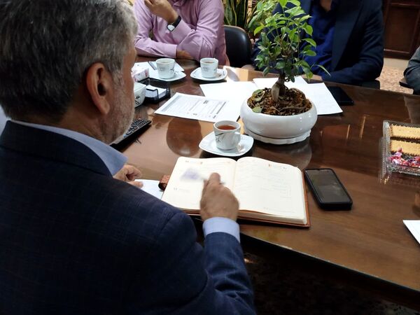 جلسه بررسی و تصمیم گیری در خصوص آزمون مجدد هدایت تحصیلی در مشهد
