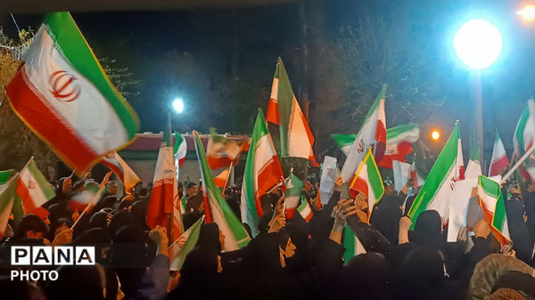 حضور مردم انقلابی شهرستان پلدختر در میدان بهشتی