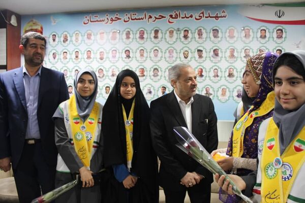 دیدار صمیمی وزیر آموزش‌وپرورش با فرهنگیان استان خوزستان