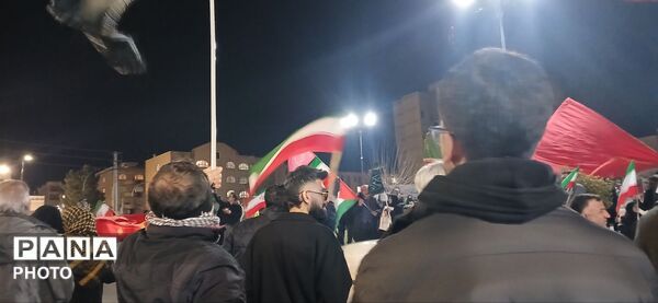 حضور پرشور مردم شهرستان ساوجبلاغ در بیعت با رهبر معظم انقلاب اسلامی 