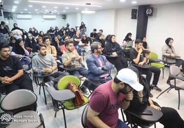 دانشجویان از گنجینه و باغ‌مجسمه حوزه هنری بازدید کردند