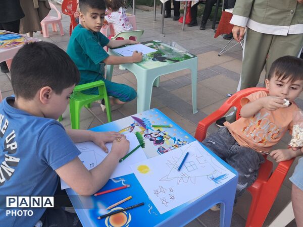 پویش «تکیه گاه» در پارک باغ ایرانی کرج 