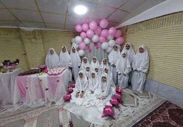 جشن عاشقی با خدا در سفر بندگی در دبستان شهدای مارکده