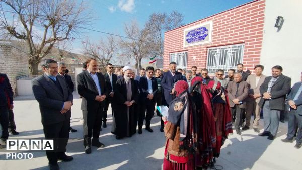 افتتاح آموزشگاه چهارکلاسه روستای احمد آباد در بخش هزار مسجد و زمین چمن مصنوعی شهدای روستای قلعه نو
