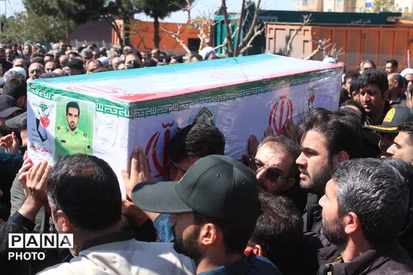 تشییع پیکر شهید سرگرد «جواد عبدی» در حملات آمریکایی - صهیونی