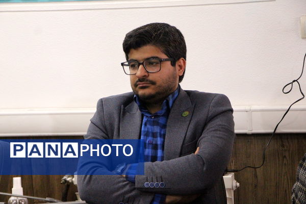 جلسه طرح نماد در آموزش و پرورش ناحیه یک یزد