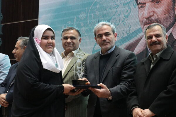 جشنواره علمی و ادبی شهریارخوانی دانش‌آموزی در تبریز