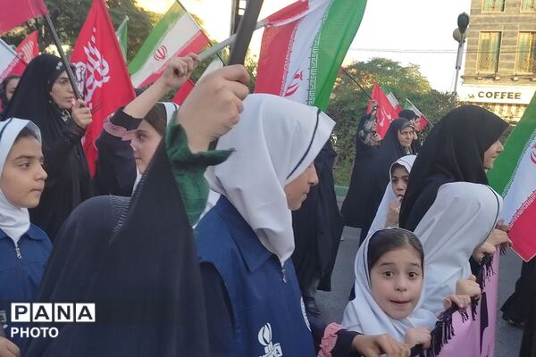 رزمایش ۵۰۰۰هزارنفری جانفدای ایران با نیابت از آقای شهید،با حضور فرهنگیان شهرستان قدس