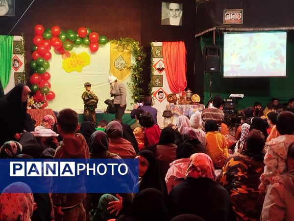 جشن بزرگ یلدا با عطر مادرانه در مجمع انصارالحسین