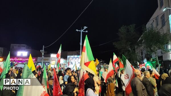 جانفدایان دهه نودی در تجمعات «ایران کوچک»