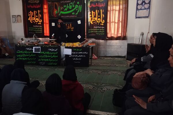 مراسم شهادت حضرت زهرا (س) و عزاداری در دبیرستان طالقانی 