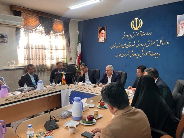 جلسه پیگیری طرح کیفیت بخشی آموزش در شهرستان قدس