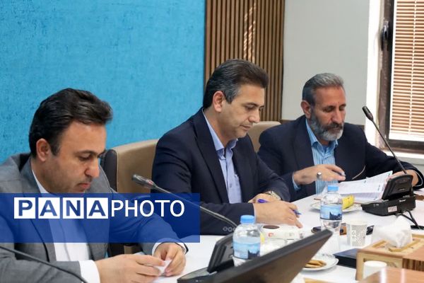 جلسه شورای آموزش و پرورش در فرمانداری خاتم 