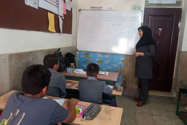 استمرار تلاش‌های دانش‌آموزان دبستان پسرانه عمار در ایام تابستان