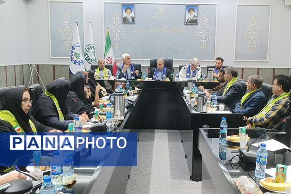 نشست هم‌اندیشی پیشکسوتان سازمان دانش‌آموزی استان کرمانشاه