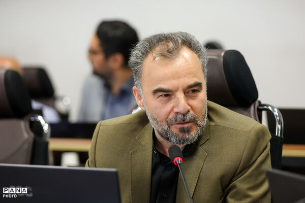 دیدار صمیمانه وزیر آموزش و پرورش با کارکنان معاونت پرورشی و فرهنگی