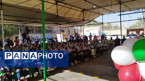 جشن شکوفه‌ها در استان اصفهان