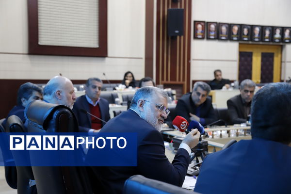 آغاز به‌کار نشست مشترک مدیران مناطق با استاندار تهران 