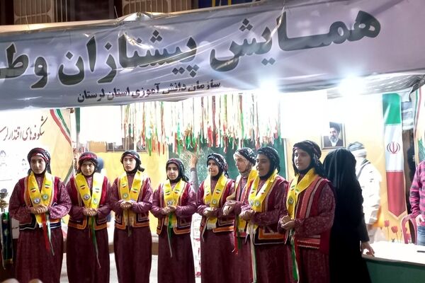 خیابان انقلاب میزبان قدردانی از چهره‌های فعال پانا و پیشتازان