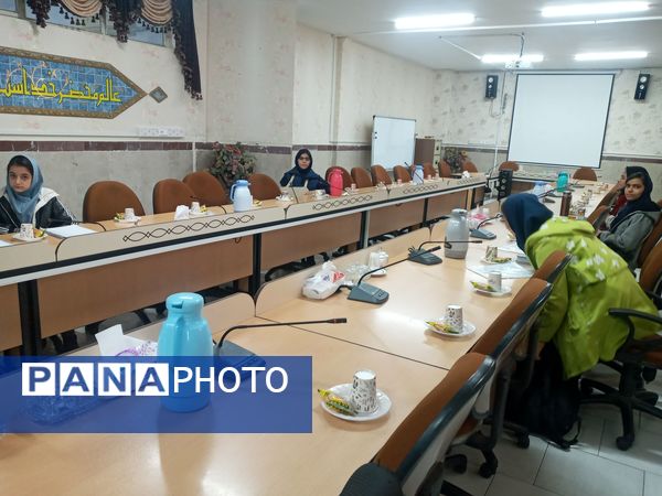 برگزاری مسابقه منطقه‌ای حافظ‌خوانی دانش‌آموزان متوسطه اول و دوم