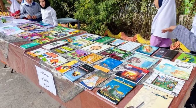 گرامیداشت هفته کتابخوانی در دبستان نعمت‌الهی آباده