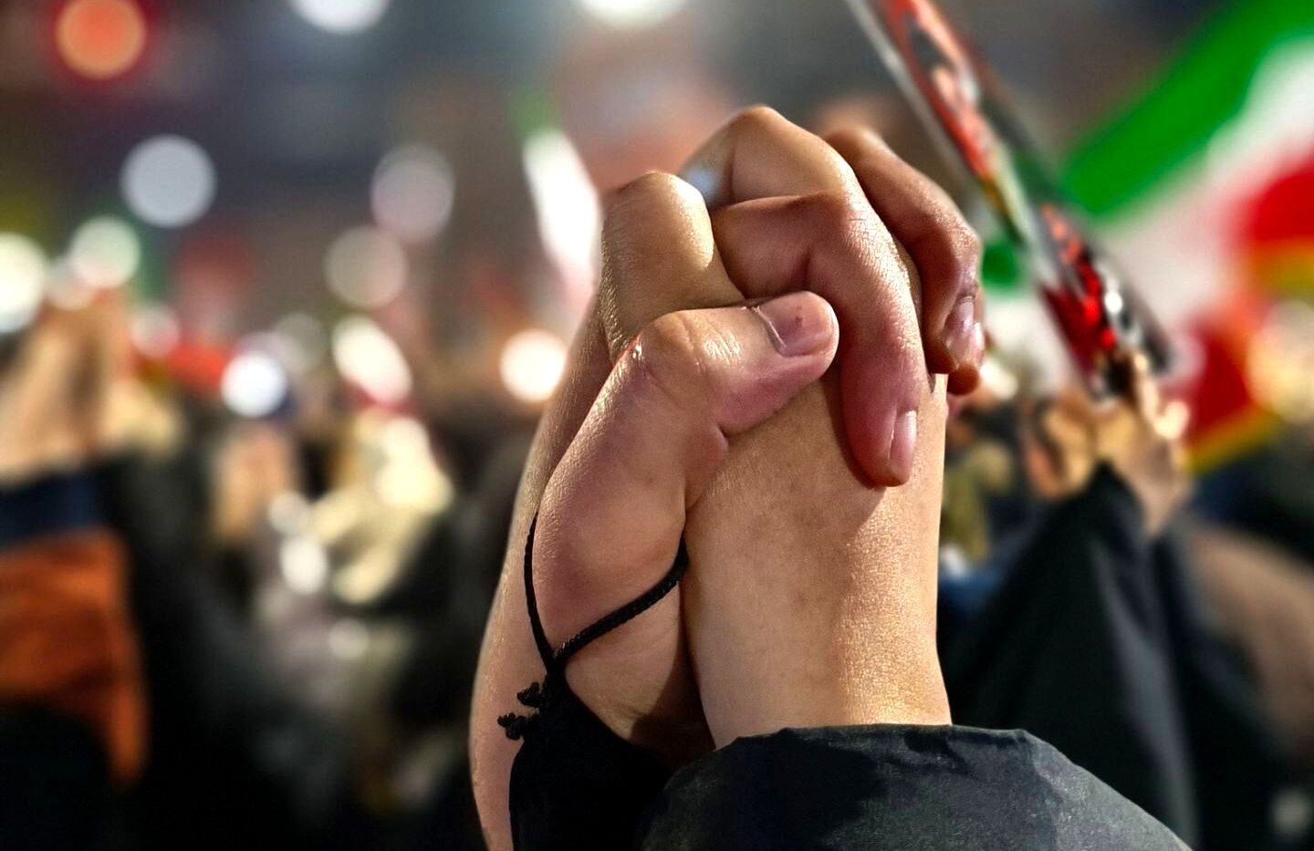  نور اتحاد در تاریکی دسیسه‌های دشمنان