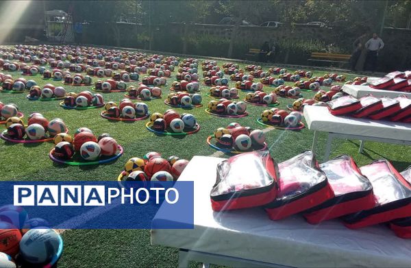 اعزام کاروان تجهیزات ورزشی-بهداشتی مهر با نشاط خراسان رضوی