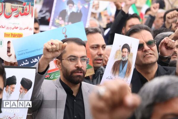 میدان را خالی نخواهیم کرد 