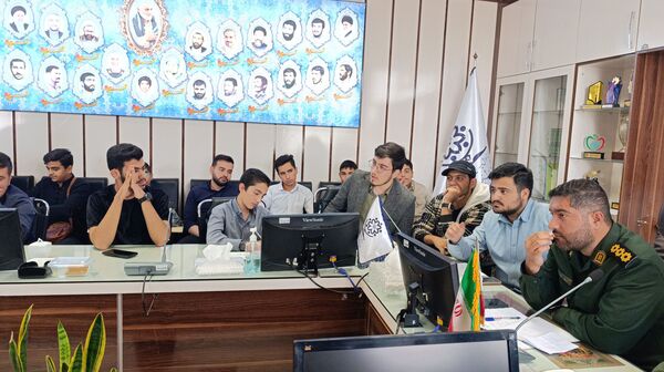 فرماندهان واحدهای حوزه مقاومت بسیج ۷ دانش‌آموزی مشهد مقدس به خط شدند