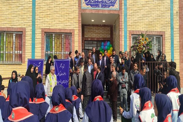 مراسم افتتاحیه دبستان دخترانه فاطمه اهری هاشمی