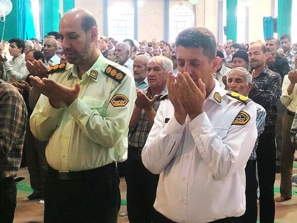 اقامه نماز عید قربان در آستان مقدس حضرات سیدان‌الکریمان شهرستان برخوار
