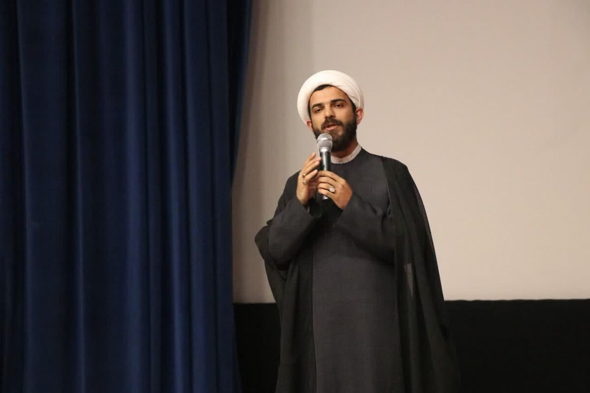 اجرای ۳۱۳ مورد نورافشانی همزمان با شب نیمه شعبان در مسجد جمکران