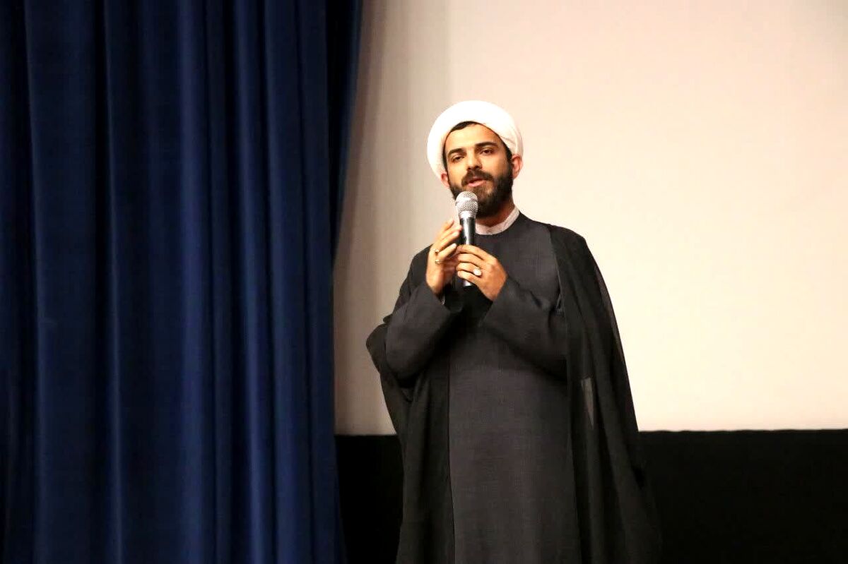اجرای ۳۱۳ مورد نورافشانی همزمان با شب نیمه شعبان در مسجد جمکران