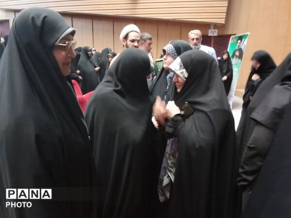 همایش تبیین نقش رسانه در جنگ تحمیلی