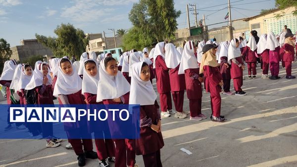 زنگ مهر در مدرسه استقلال نواخته شد