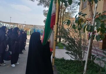  آیین بازگشایی مدارس سمنان همراه با گرامیداشت خاطره شهدای گرانقدر  
